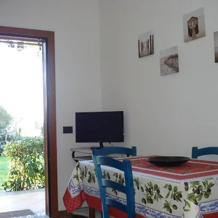 Gemuetliches In Mit Grill Und Terrasse By Interhome شقة كابوليفيري