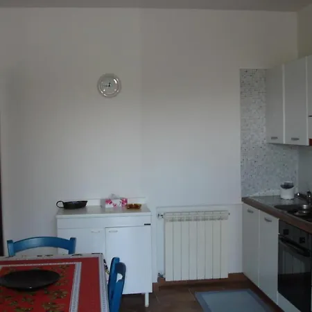 Lejlighed Gemuetliches In Mit Grill Und Terrasse By Interhome *