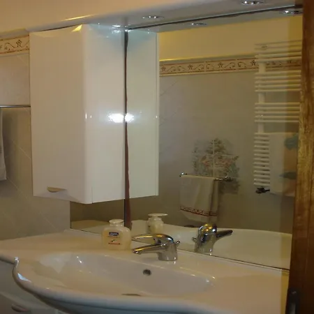 Lejlighed Gemuetliches In Mit Grill Und Terrasse By Interhome *