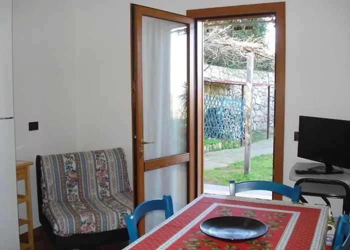 Lejlighed Gemuetliches In Mit Grill Und Terrasse By Interhome