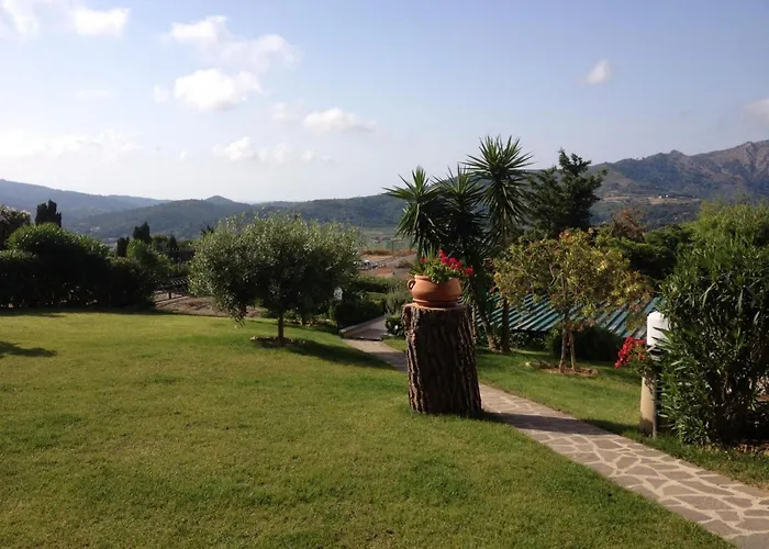 Gemuetliches In Mit Grill Und Terrasse By Interhome Lejlighed